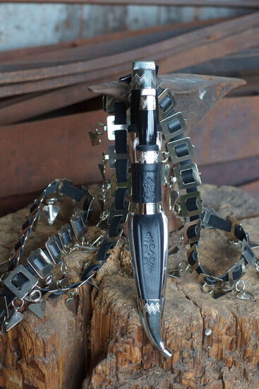 Traditional Knife Models