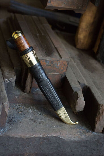 Iisakki Järvenpää 140th Anniversary Knife