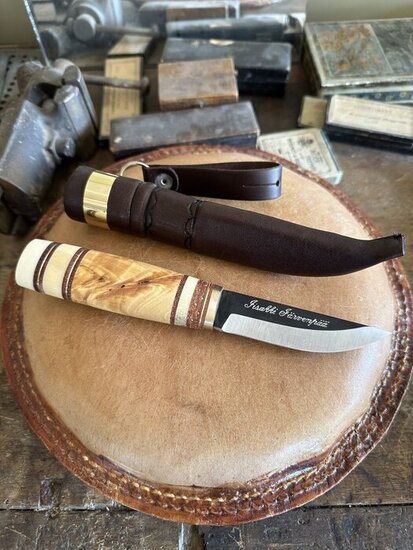 Luu-uniikki Knife