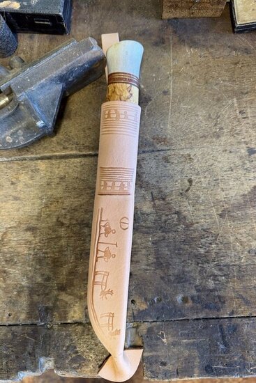 Luu-uniikki Knife
